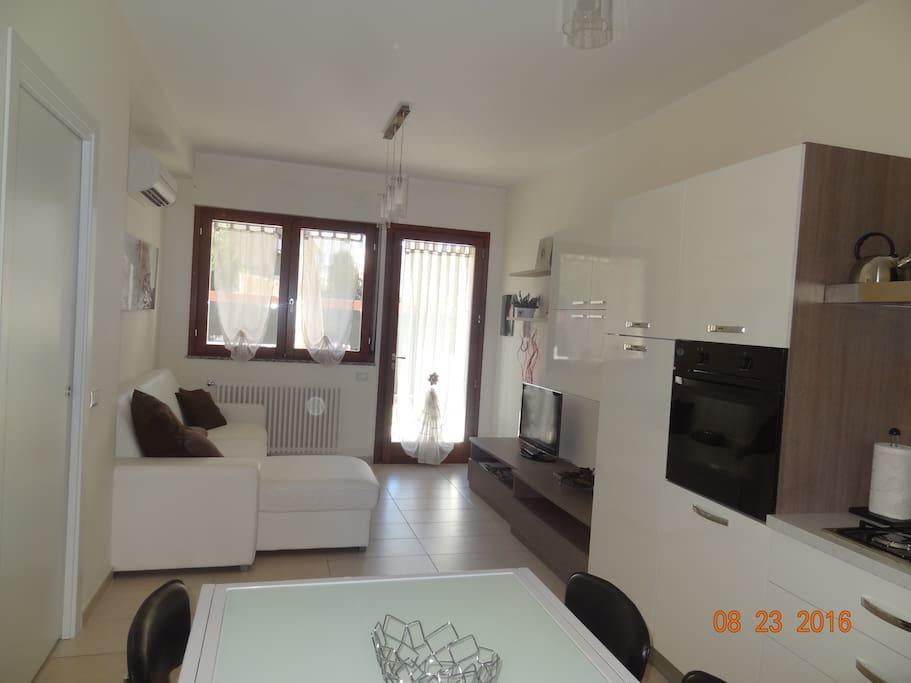 Appartamento Elegante Nuovissimo Quartu SantʼElena Exterior foto