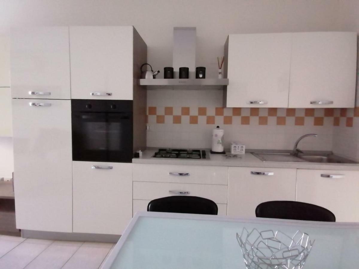 Appartamento Elegante Nuovissimo Quartu SantʼElena Exterior foto