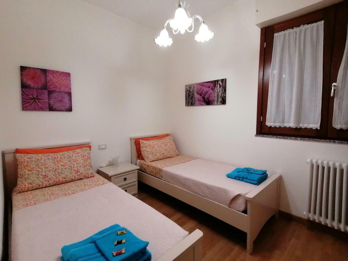 Appartamento Elegante Nuovissimo Quartu SantʼElena Exterior foto