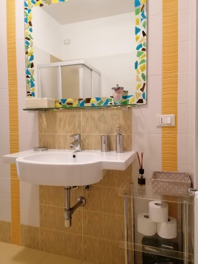Appartamento Elegante Nuovissimo Quartu SantʼElena Exterior foto